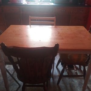 Table set diapers dresser